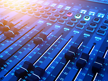 The Art of Sound Design: Collaborating with Audio Engineers in Voice Acting