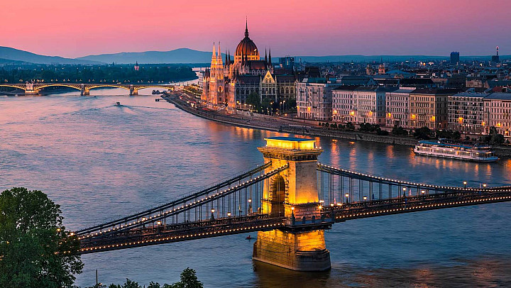 Voice-Over Services Budapest, Hungary - Voquent